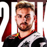 AL Club 发布了最终化妆的幕后照片：红熊猫的幕后照片来了~