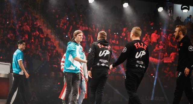 Device首秀出问题，怒斥主办方