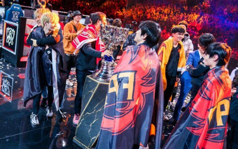 Mouz 在 BLAST Bounty Fall 2025 四分之一决赛中以 2：0 战胜 Astralis ，晋级半决赛。